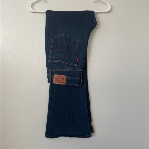 Levi’s Dark Wash Bootcut Denim - Picture 3 of 6